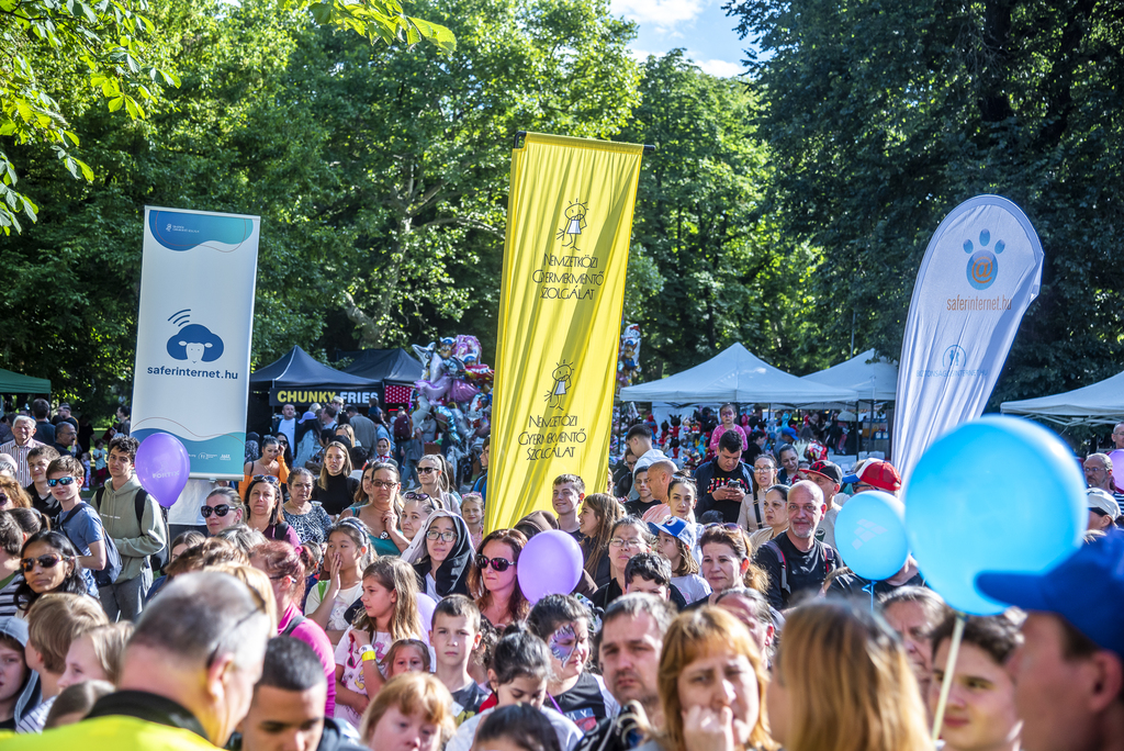 gyereknap 2025_tömeg